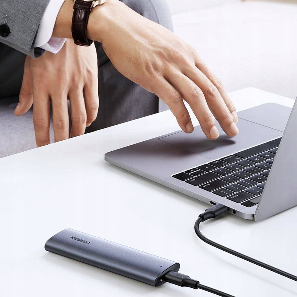 Надворешно куќиште за SSD M.2 Ugreen CM400, USB 3.2 Gen 1, до 2TB, сиво