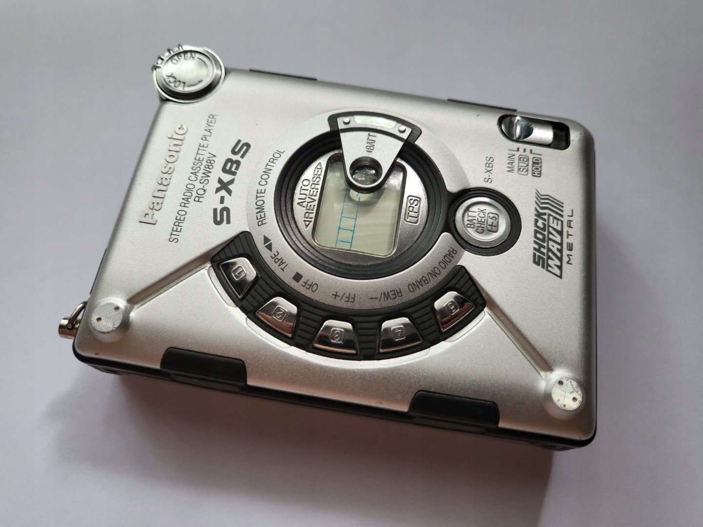 Дигитален снимач на глас Philips Voice Tracer DVT6115, 8GB, 3 микрофони, црн