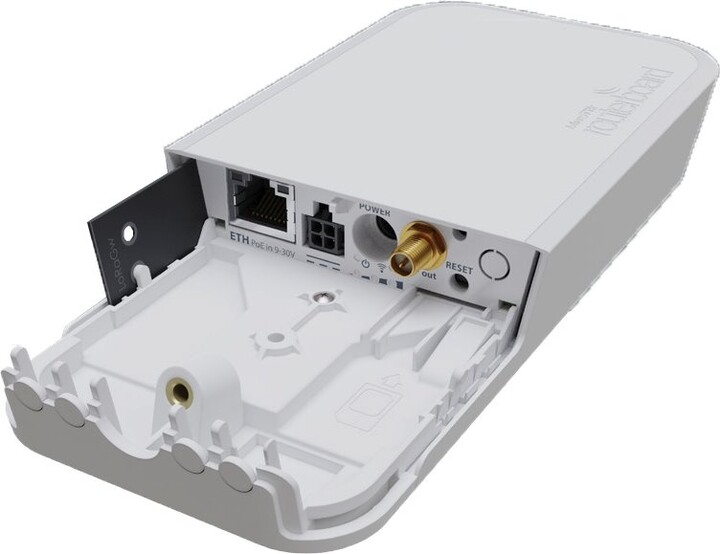 MikroTik RBwAPR-2nD&amp;R11e-LR2