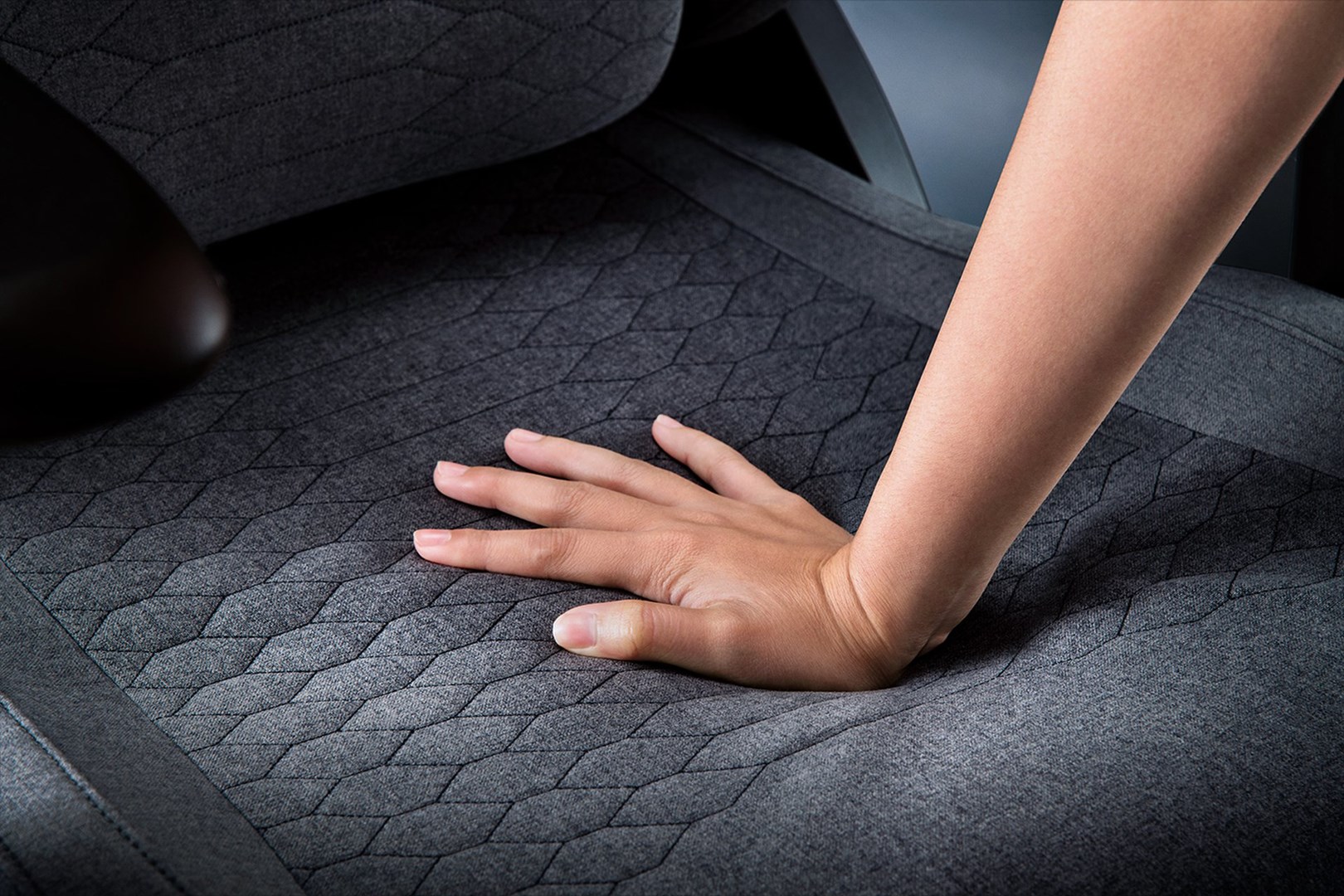 Karrige lojërash Razer Iskur V2, e hirtë e errët