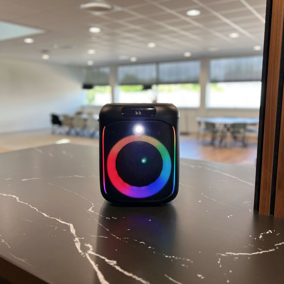 Звучници Lenco PA-101BK, Bluetooth, LED, црна