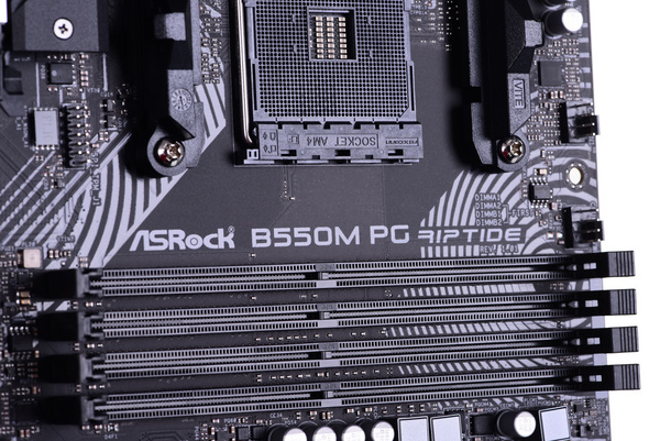 Pllakë amë Asrock B550M PG Riptide