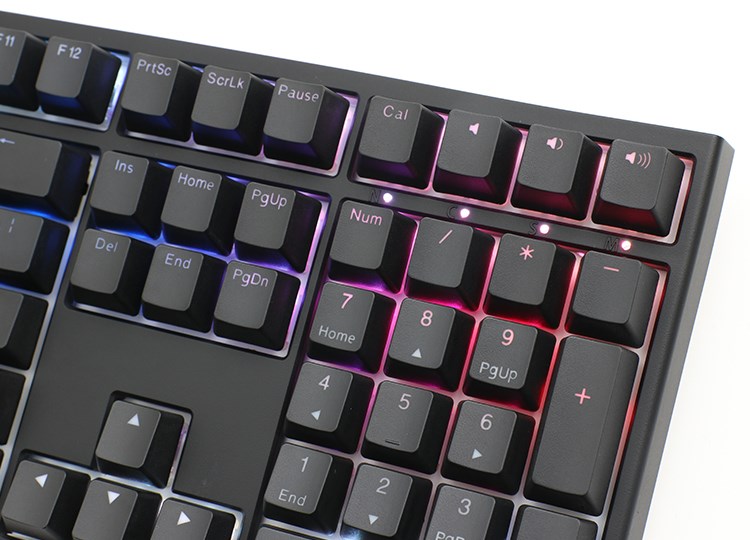 Tастатура Ducky One 2, целосна големина, Cherry MX Black, RGB, црна