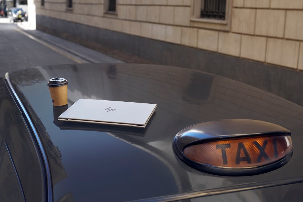 Laptop HP EliteBook 830 G11, 13.3", Intel Core Ultra 7 155U, 32GB RAM, 1TB SSD, argjendtë