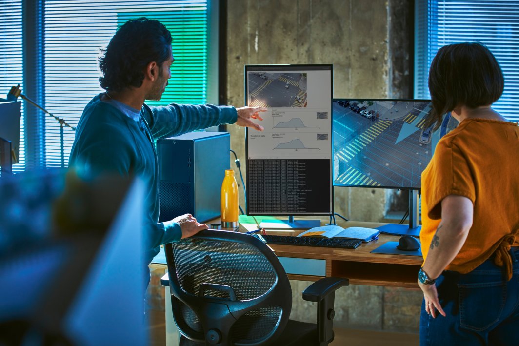 Kompjuter Tower HP Z2 G9 Intel® Core™ i7 i7-14700 32GB DDR5-SDRAM 1TB SSD Windows 11 Pro Tower Desktop, i zi