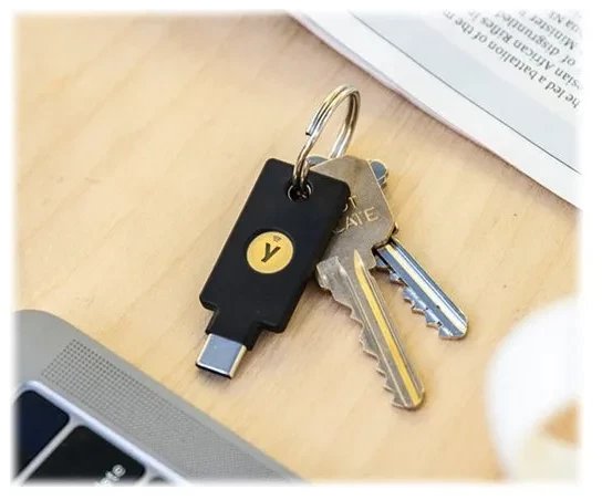 Çelës sigurie Yubico YubiKey 5C NFC, USB C, NFC, i zi