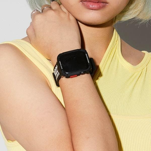 Mbrojtëse Skinarma Kurono për Apple Watch Ultra 49mm, plastikë rezistente, e zezë