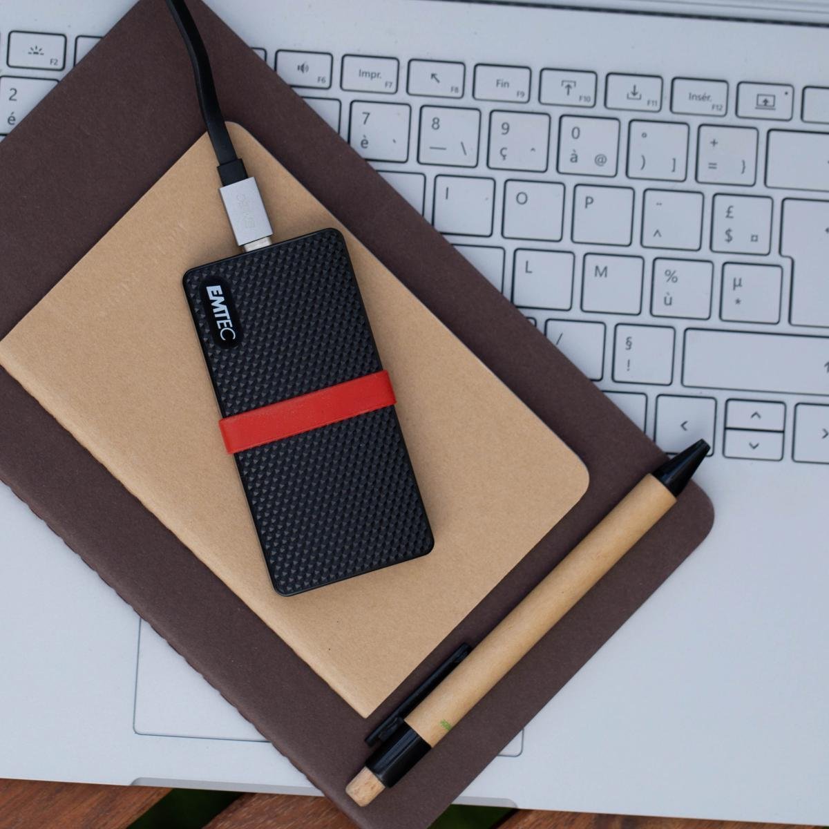 Disq i jashtëm SSD Emtec ECSSD2TX200 X200, 2TB, USB 3.1, i zi