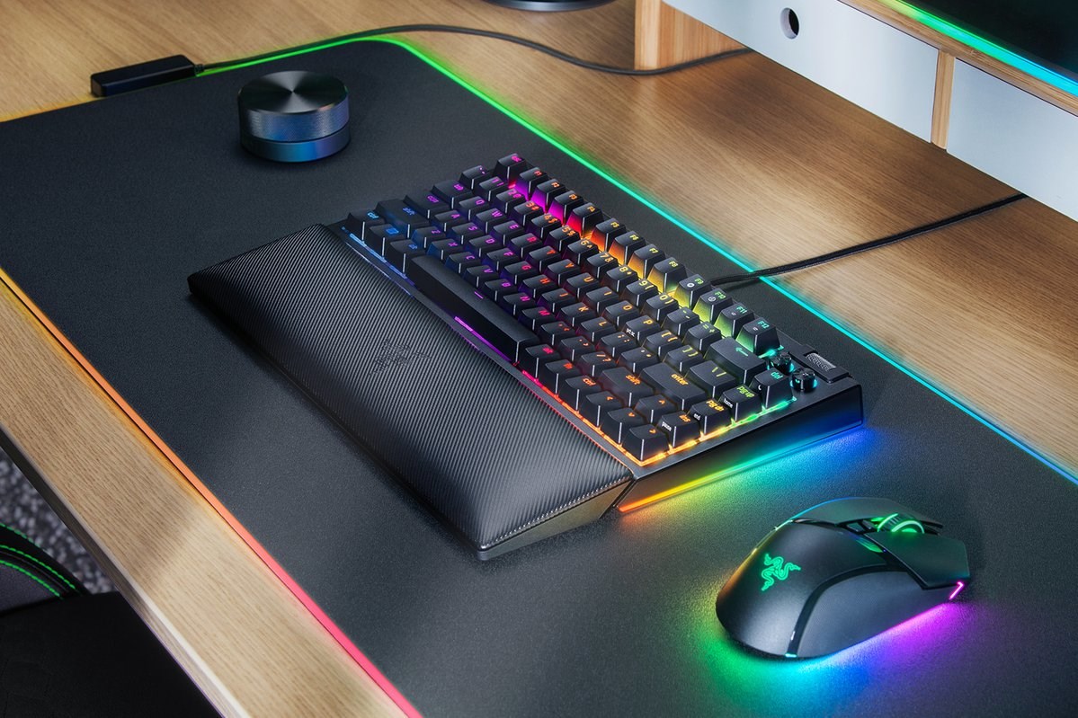 Tastierë lojërash Razer BlackWidow V4 75%, Razer Orange, RGB, e zezë