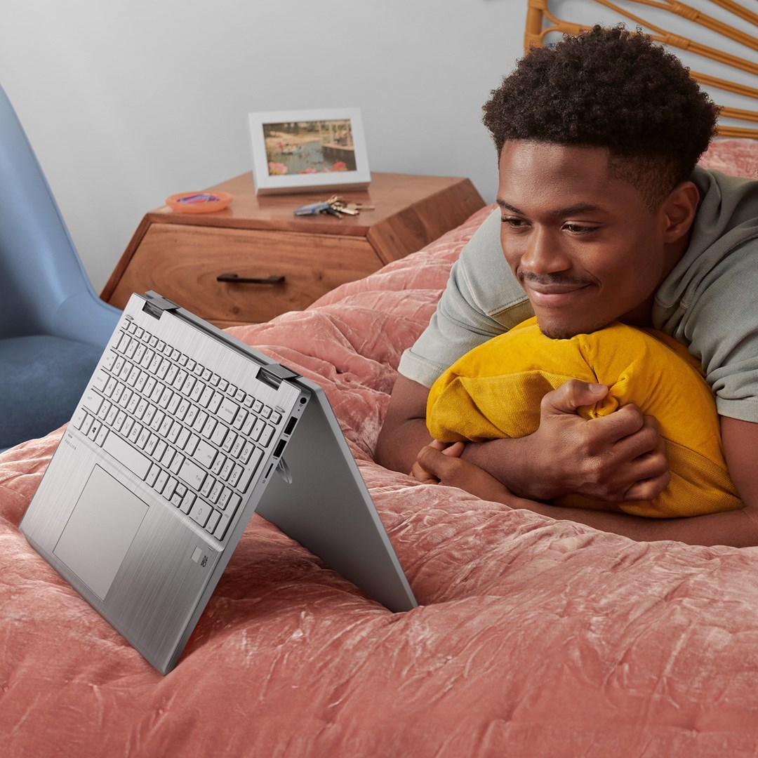 Лаптоп HP Pavilion x360 15-er1002nw, 15.6", Intel Core I5 1235U, 16 GB RAM, 512 GB SSD