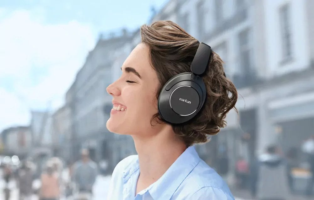 Слушалки EarFun Wave Pro HP200B, безжични на уво, ANC, црни