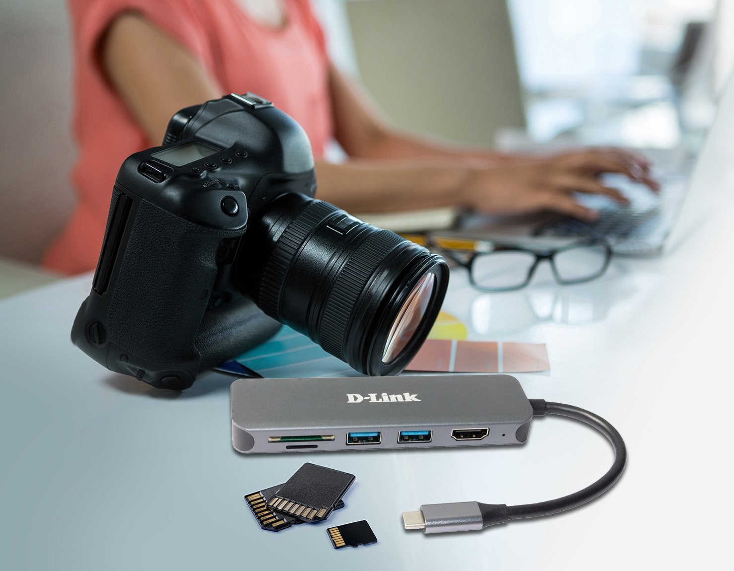 USB HUB Ди-Линк DUB-2327, 6 во 1, USB-C, HDMI, сива