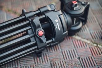 Tripod video Fotopro DV-2, alumin, kapacitet i lartë ngarkese, i zi