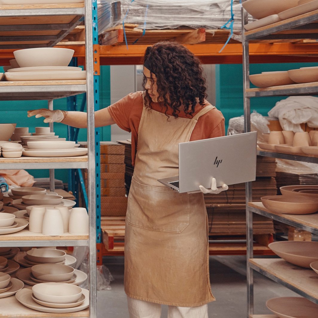 Laptop HP Notebook 640 G10, 14.0", Intel Core i7-1370P, 16GB RAM, 512GB SSD