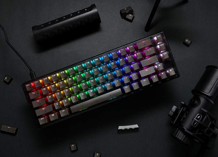 Tastierë lojërash Ducky One 3 Aura SF, RGB LED, Cherry MX Silent Red, e zezë 