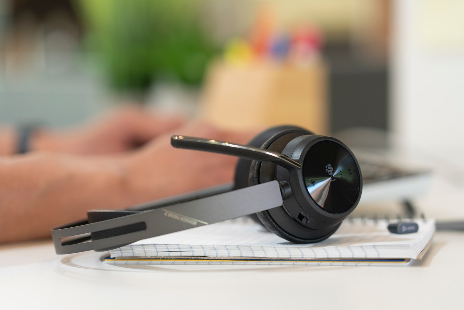 Kufje Poly Voyager Focus 2 UC, Bluetooth Stereo, USB-A, të zeza