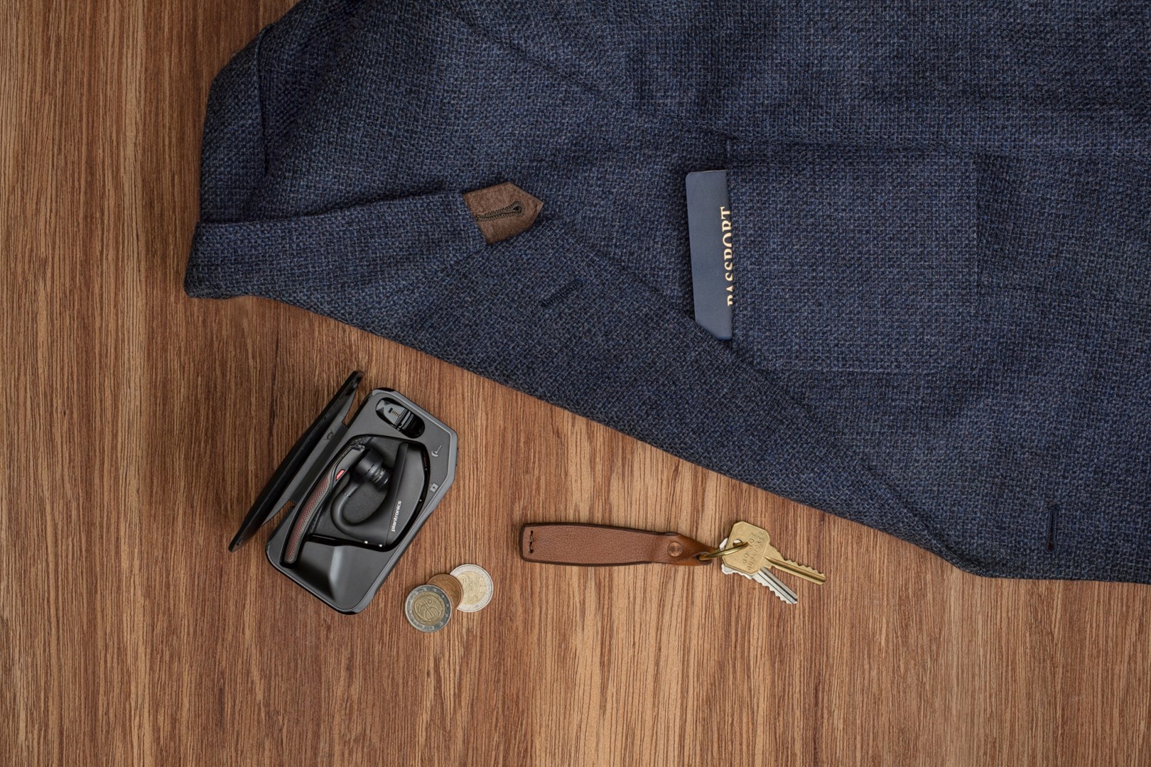 Kufje Poly Voyager 5200 UC, BT700, Bluetooth, e zezë