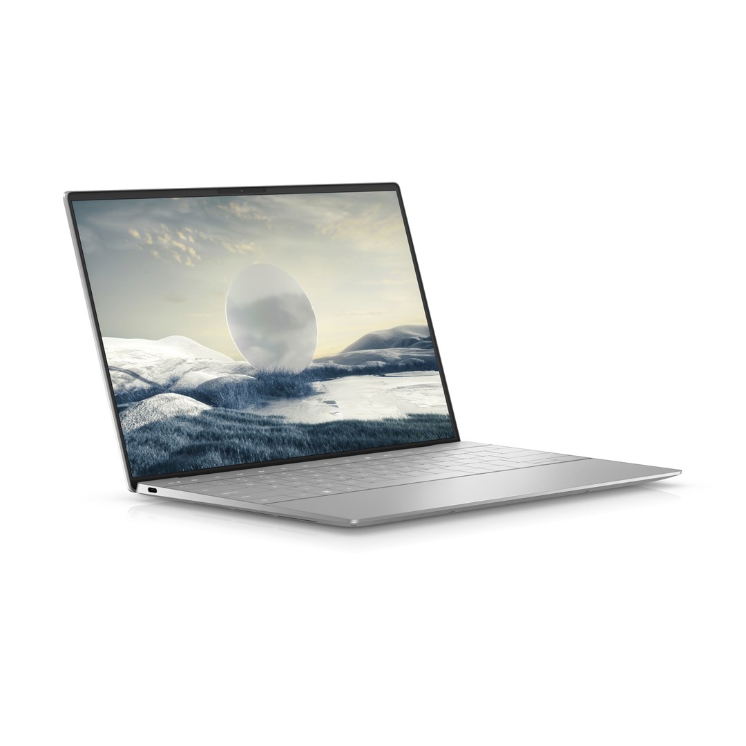 Laptop Dell XPS 13, 13.4", Intel i7-1360P, 32 GB RAM, 2 TB SSD, platinum