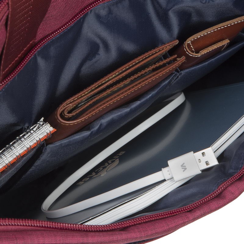 Çantë dore për laptop RivaCase 8335, 15.6", e kuqe