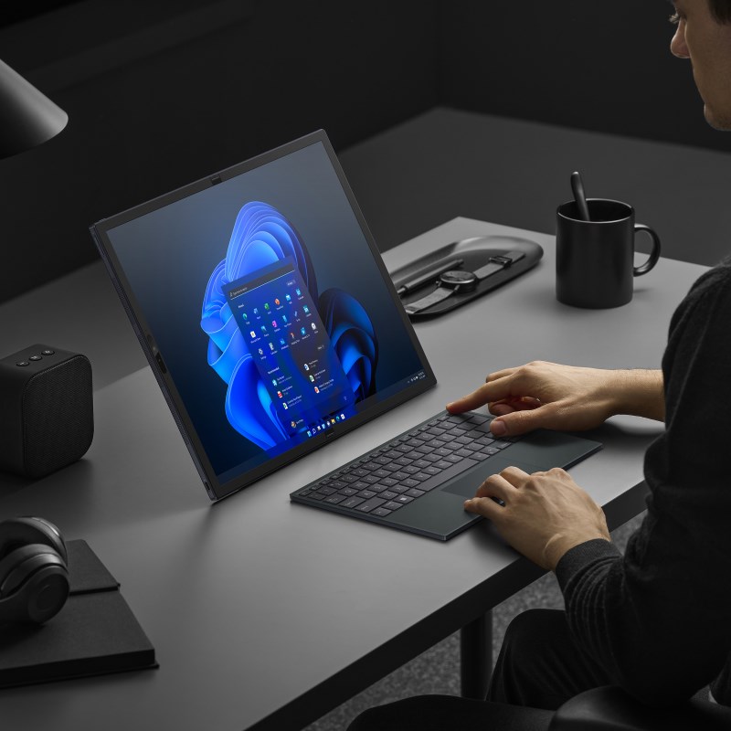 Laptop ASUS ZenBook UX9702AA-FOLED-MD007X, 17.3", Intel i7-1250U, 16 GB RAM, 1000 GB SSD, i zi