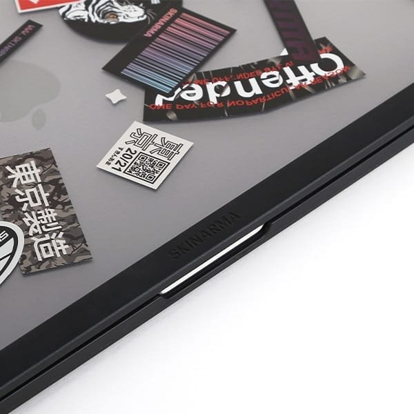 Mbulesë laptopi Skinarma Henko për MacBook Pro 14" 2021–2023, polikarbonat, transparente