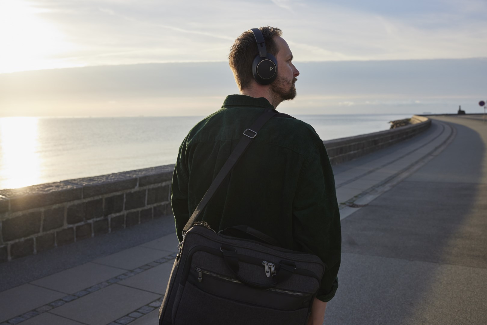 Kufje Poly Voyager Surround 80 UC, USB-C, USB-C/A, të zeza