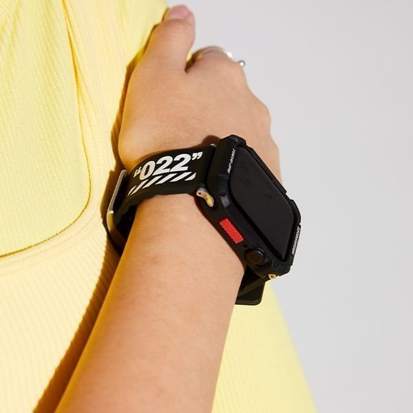 Mbrojtëse Skinarma Kurono për Apple Watch Ultra 49mm, plastikë rezistente, e zezë