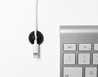 Mbajtës kabllosh BlueLounge Cable Drop 15-210, set 6 copë, i zi