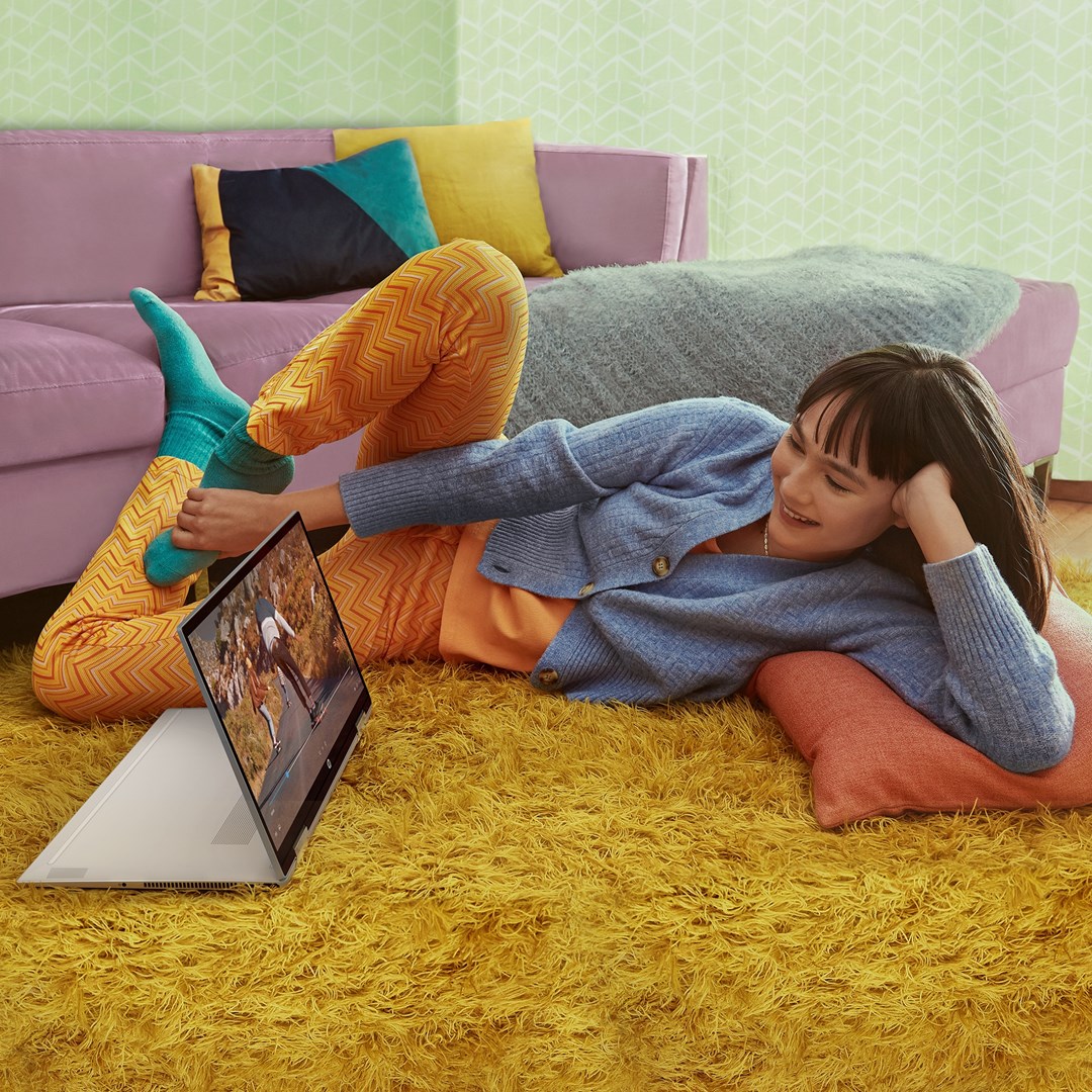 Лаптоп HP Pavilion x360 15-er1002nw, 15.6", Intel Core I5 1235U, 16 GB RAM, 512 GB SSD