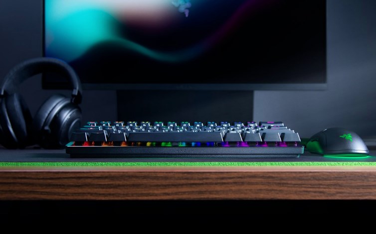 Тастатура за гејминг Razer Huntsman Mini, оптички прекинувачи, RGB, црна