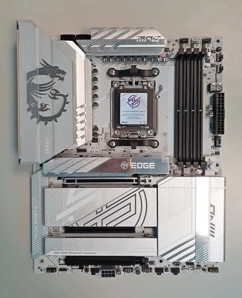 Pllakë amë MSI MPG X870E EDGE TI WiFi AM5 DDR5 PCIe 5.0 ATX