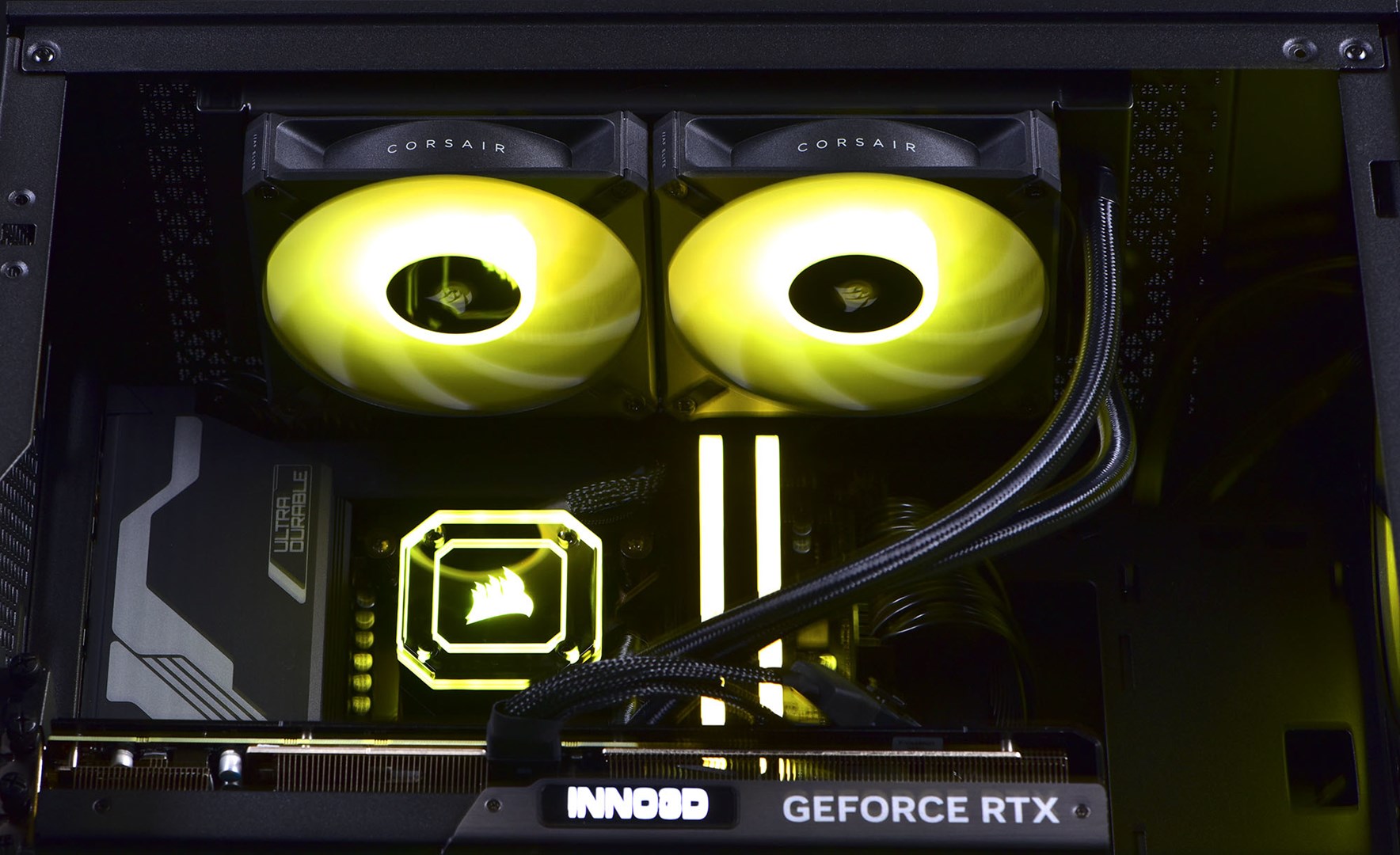 Kompjuter Actina AMD Ryzen 7 7800X3D, 32 GB RAM, 2 TB SSD, NVIDIA RTX 4070 SUPER, i zi