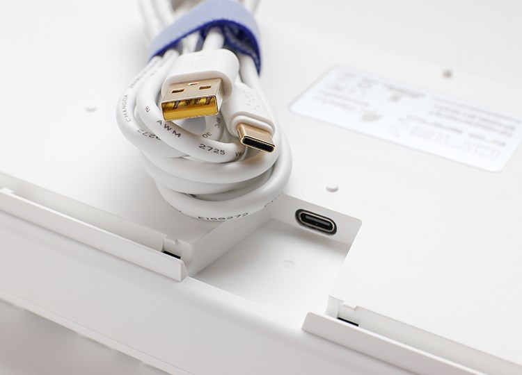 Tastierë lojërash Ducky One 2 TKL PBT, Cherry MX Silent Red, RGB LED, e bardhë