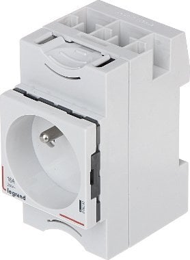 Prizë modulare Legrand 2P+E, 16A, 250V, për shinë DIN TS-35
