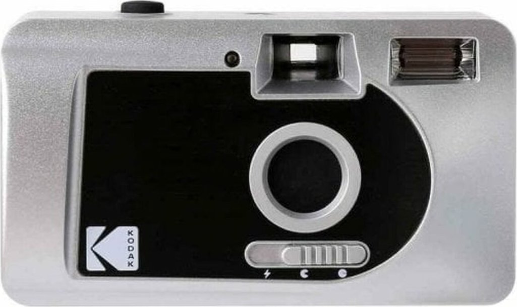 Филмска камера Кодак S88, леќа 31mm, вграден блиц, сребрено-црна