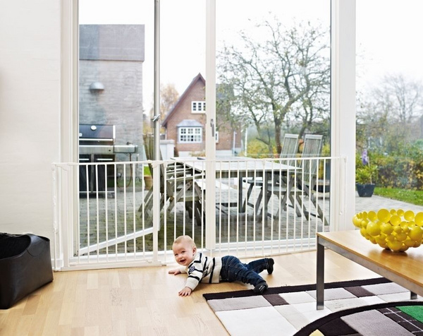 Portë sigurie Baby Dan Flex, e bardhë