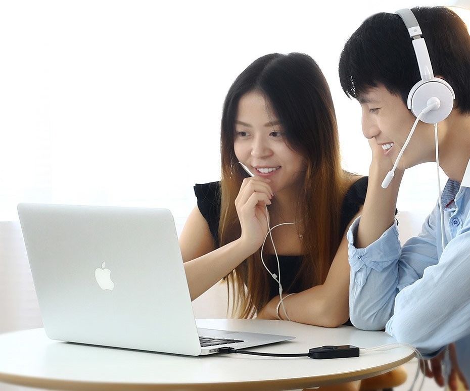 Kartë zanore e jashtme USB Ugreen 40964, 3 porta audio, me kontrolle volume, gri