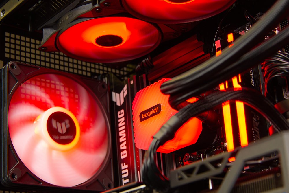 Kompjuter HAL3000 Alfa Gamer Elite, AMD Ryzen 7 9800X3D, 32GB DDR5, RTX 5080, 2TB SSD, Windows 11, i zi