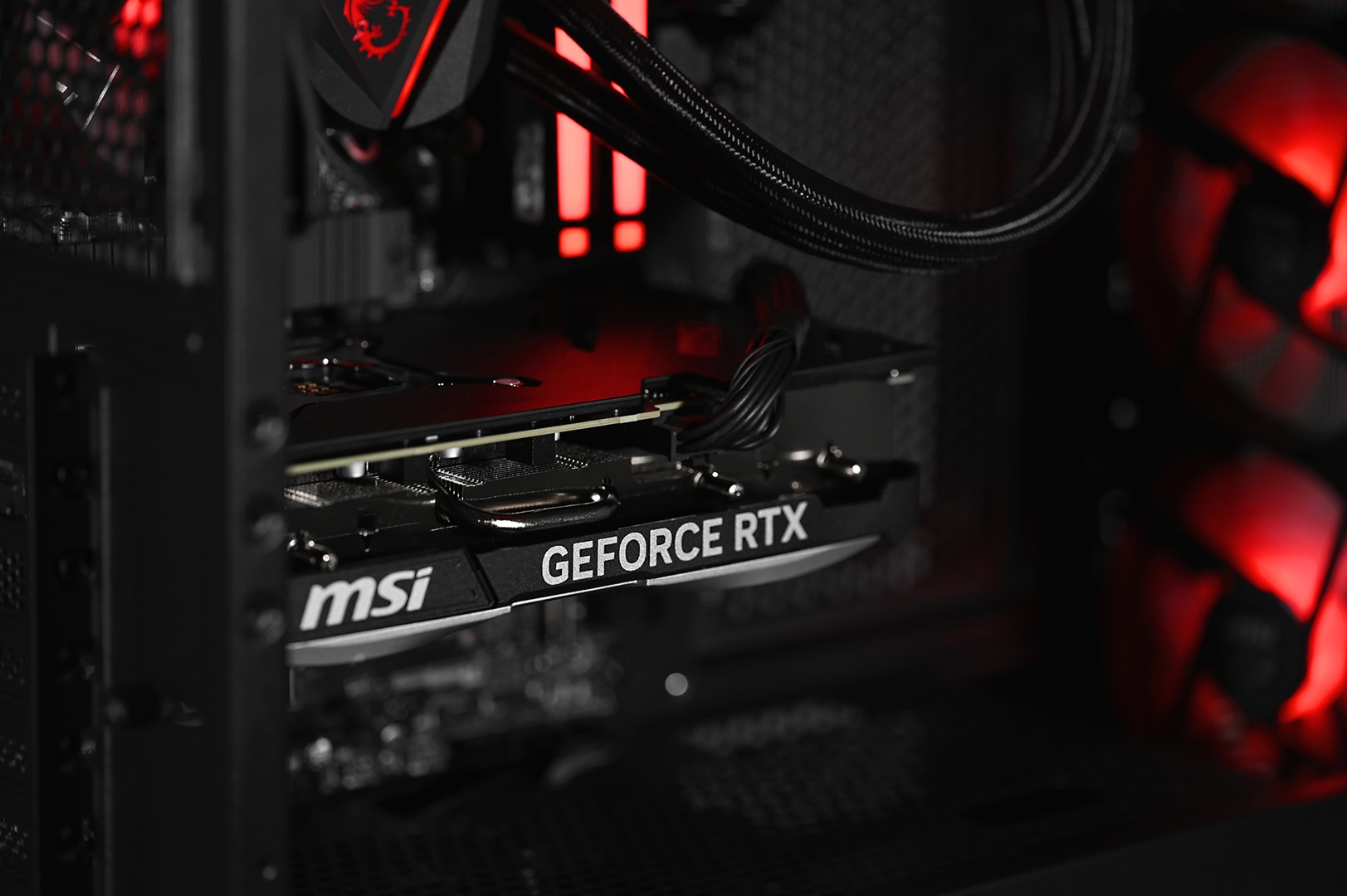 Kompjuter Actina Ryzen 7 7800X3D, 32GB DDR5, 2TB SSD, RTX 4090, i zi