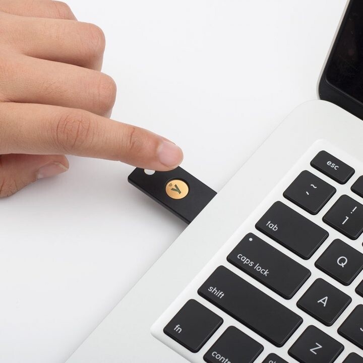 USB-A YubiKey 5C NFC