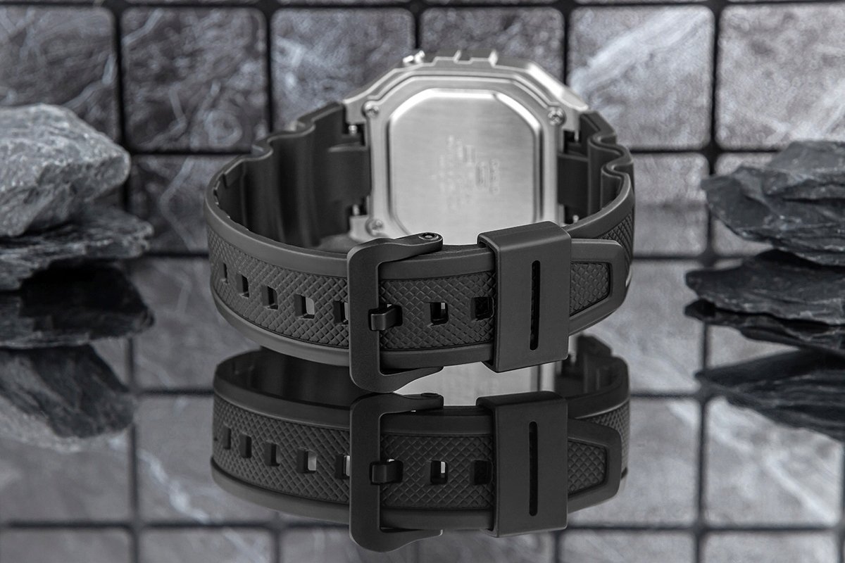 Ora digjitale Casio Illuminator W218HM-7A, rezistente ndaj ujit 50m, LED, e bardhë