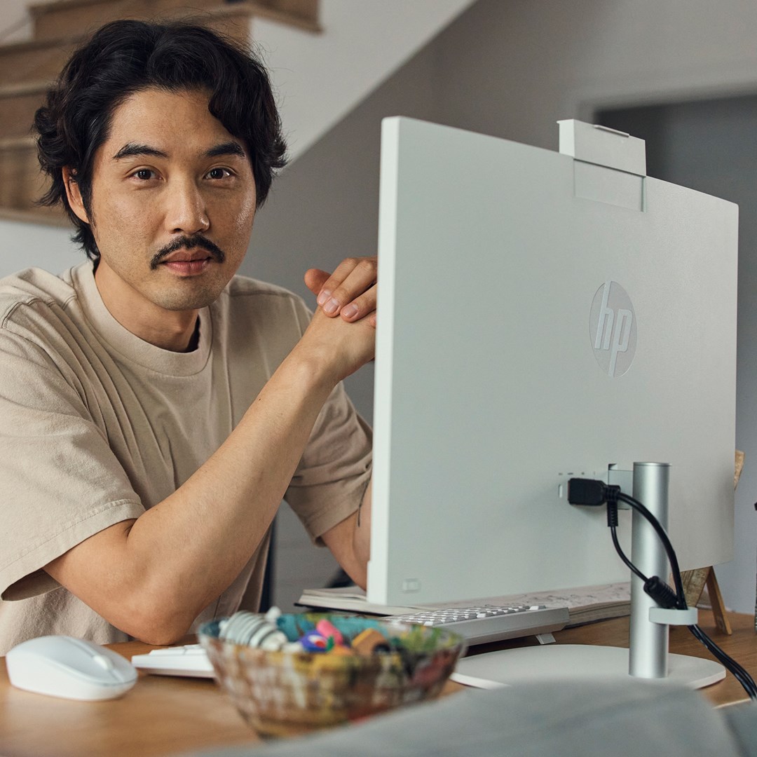 Kompjuter All-in-One HP 24-cr0008nw, Athlon Silver 7120U, 8GB, 512GB, i bardhë