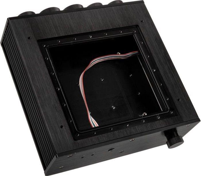 Kasë Akasa Pascal PX, NUC