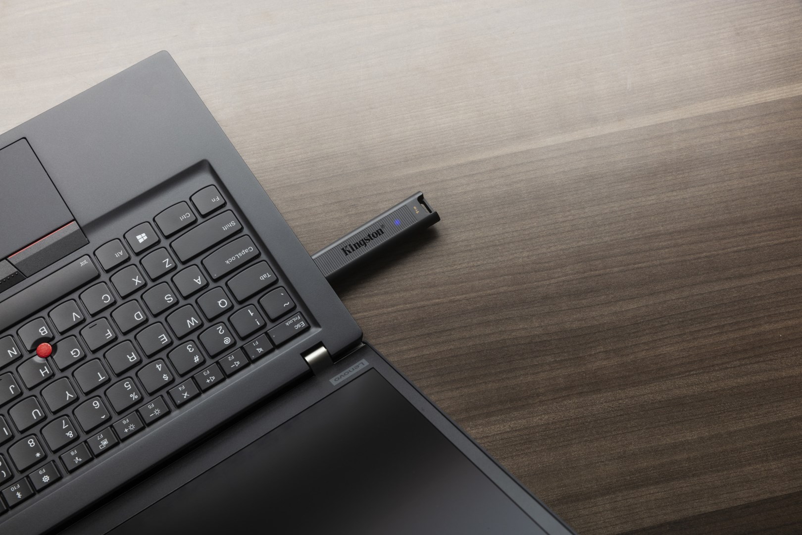 USB Kingston DataTraveler Max, 1TB, i zi