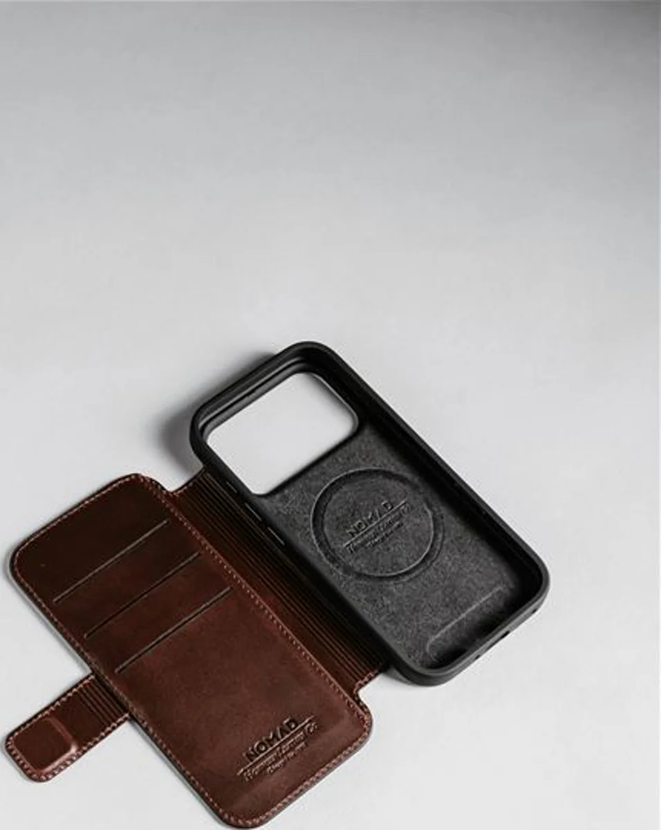 Këllëf folio Nomad Modern Leather, për iPhone 17 Pro, lëkurë Horween, kafe rustic