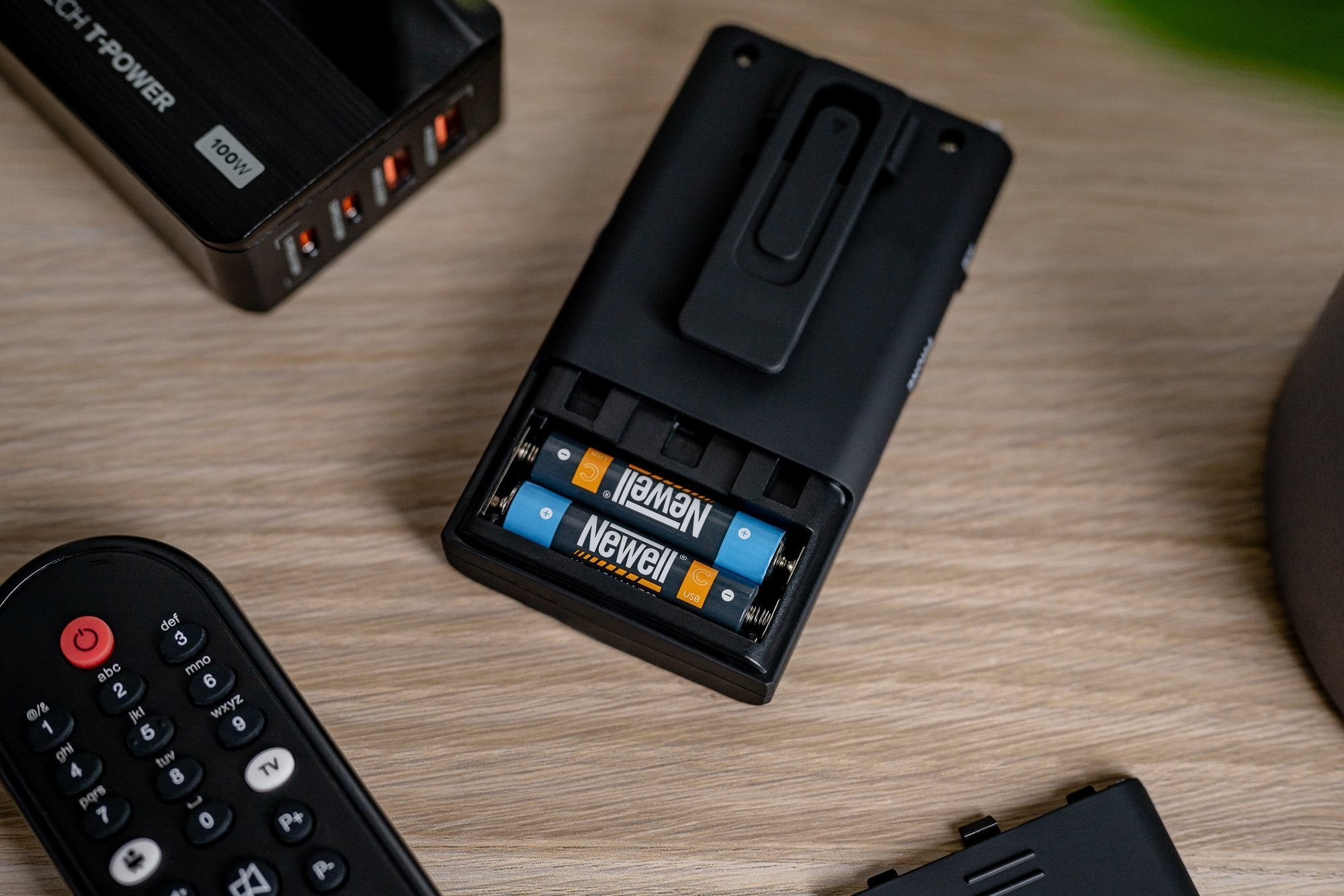 Bateri rikarikuese Newell AAA USB C, 500 mAh, e bardhë