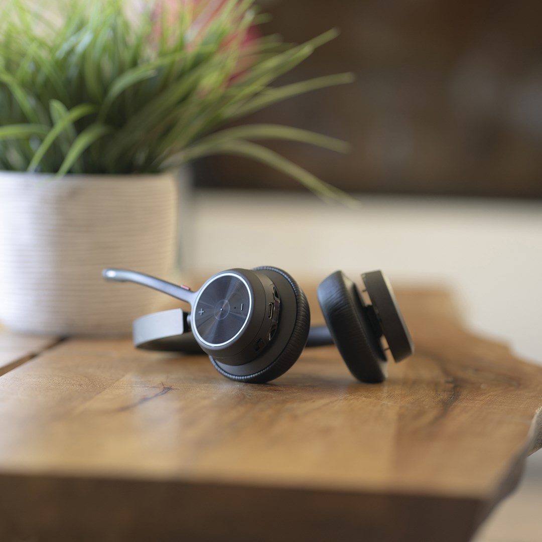 Слушалки Poly Voyager 4320-M, +BT700, USB-A до USB-C, црни