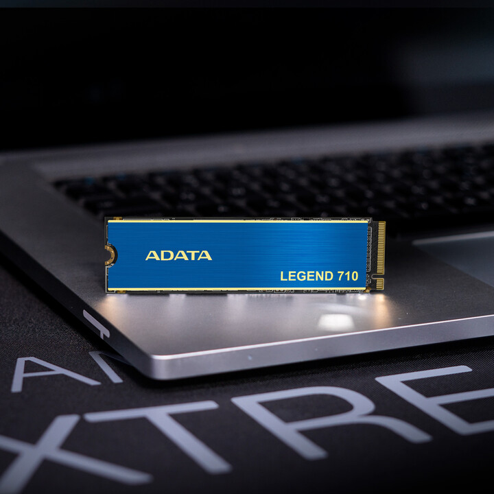 Disk ADATA LEGEND 710, M.2 - 512GB