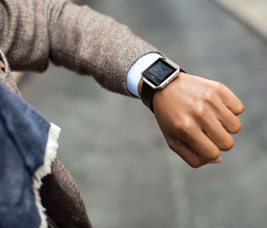 Ремен за рака Fitbit Blaze FB159LBBKL, кожа, со рамка од не’рѓосувачки челик, црн