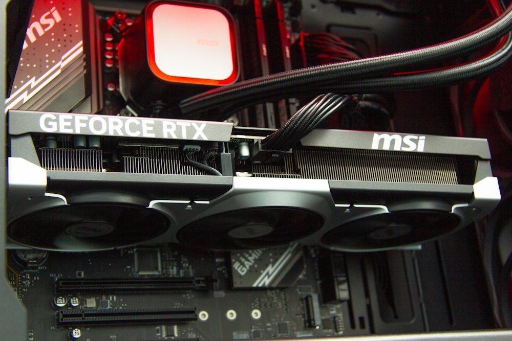 Kompjuter HAL3000 Master Gamer Elite Ti, i7-14700F, 32GB, 2TB SSD, RTX 5070 Ti, e zezë